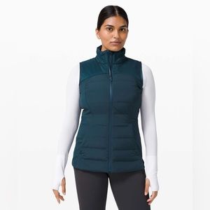 Lululemon - Down for it All Vest - Size 4 - Blue Night Diver - RARE Excellent